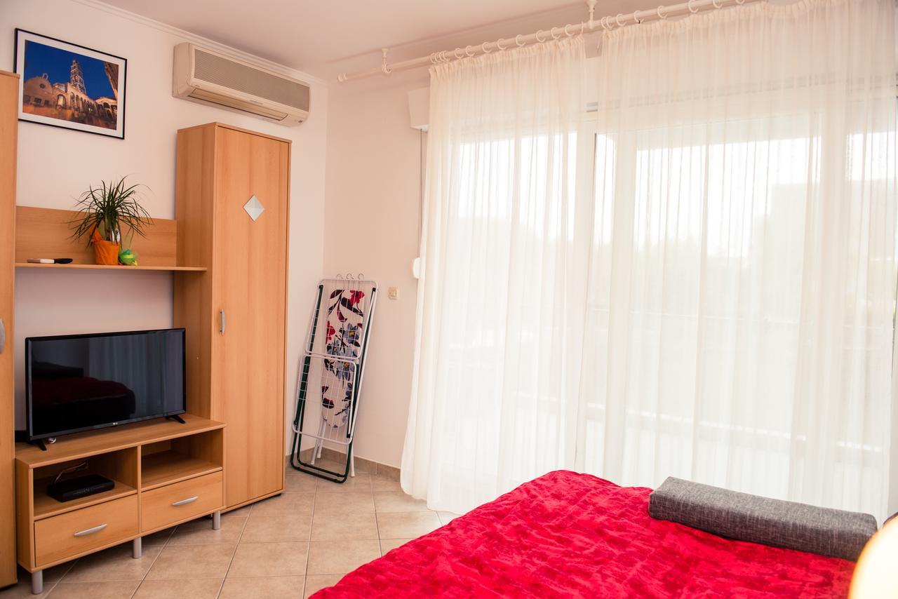 Apartamento Studio Jere near sea Split Exterior foto